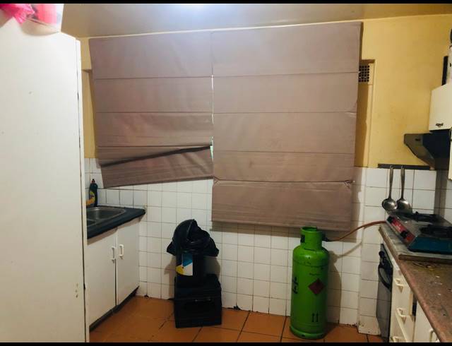 1 BEDROOM APARTMENT FOR SALE IN RUSTENBURG CENTRAL